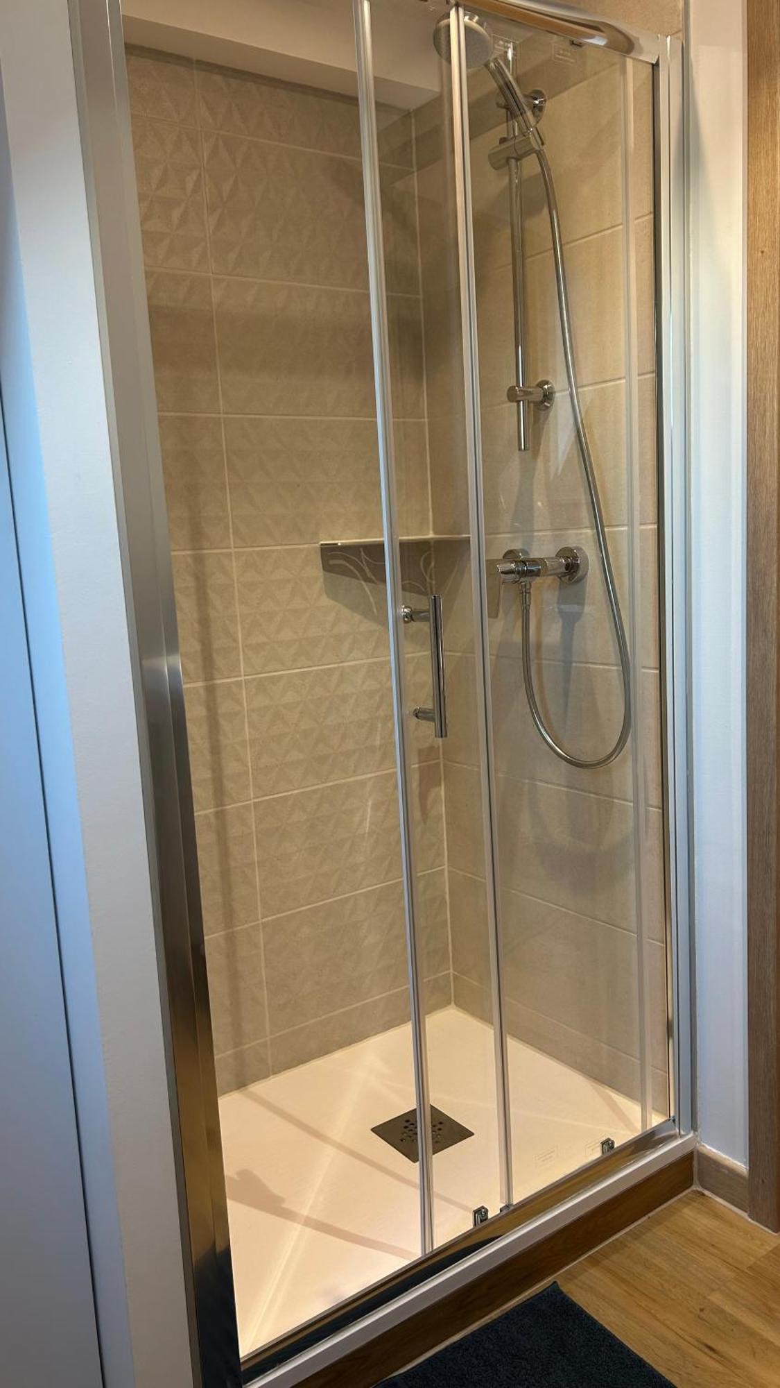 Appartement Moderne Et Spacieux, A 10 Min De La Gare Colmar Exteriör bild